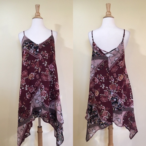 Handkerchief Hem Floral Cami Dress - Picture 3 of 5